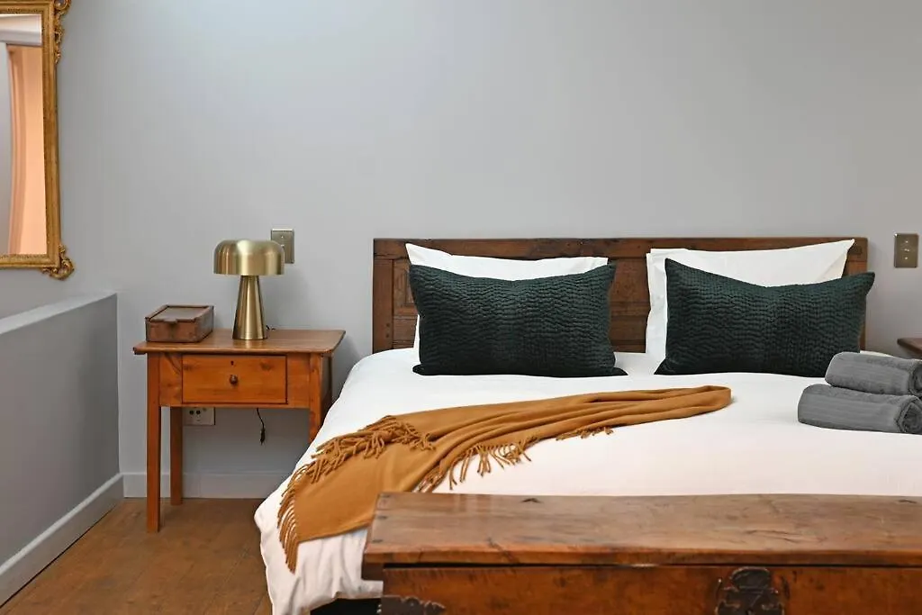 Willow 201 - De Oude Schuur Cape Town Apartment