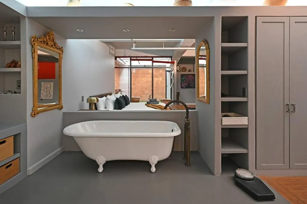 Willow 201 - De Oude Schuur Cape Town Apartment